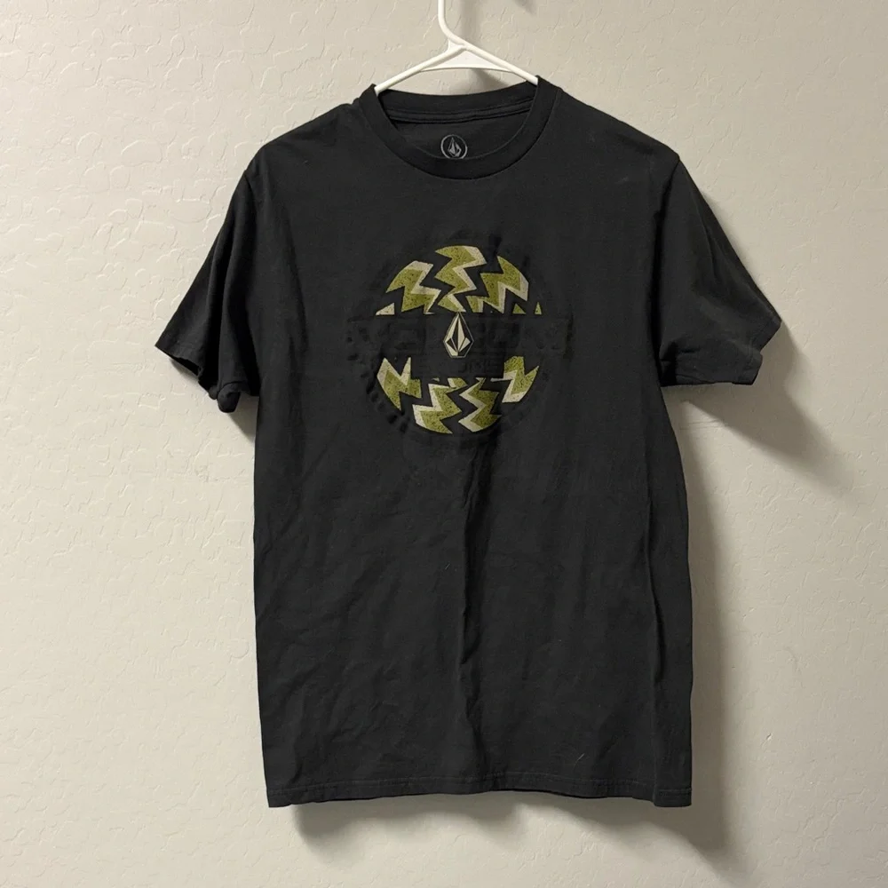Volcom Tee - Picture 1 of 4